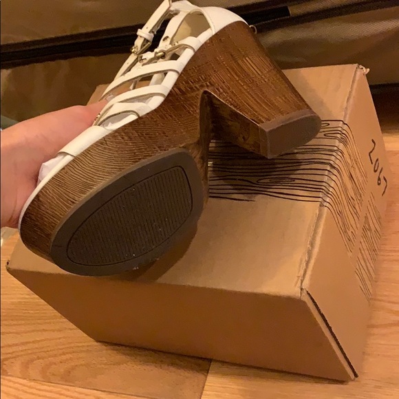 Sandals - Picture 5 of 5